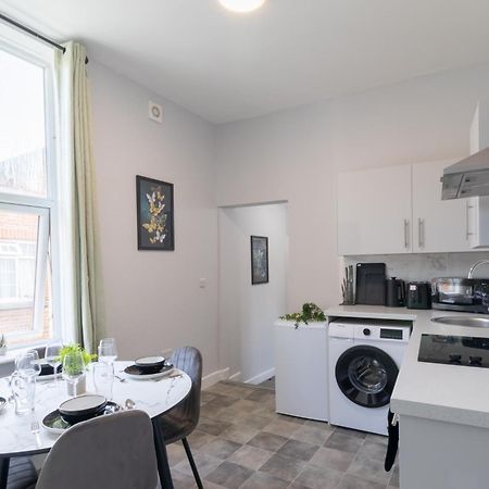 Open Mind Property - Apartment With 2 Double Beds Портсмът Екстериор снимка