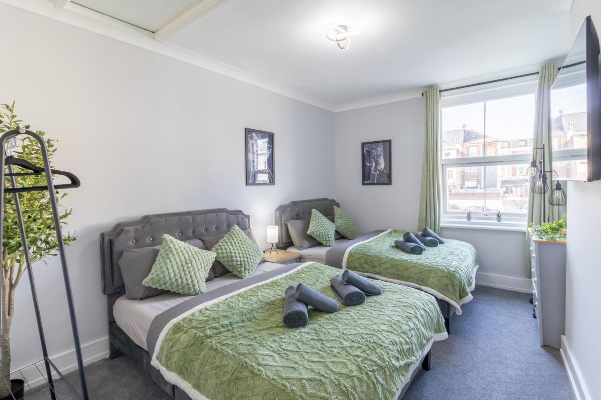 Open Mind Property - Apartment With 2 Double Beds Портсмът Екстериор снимка